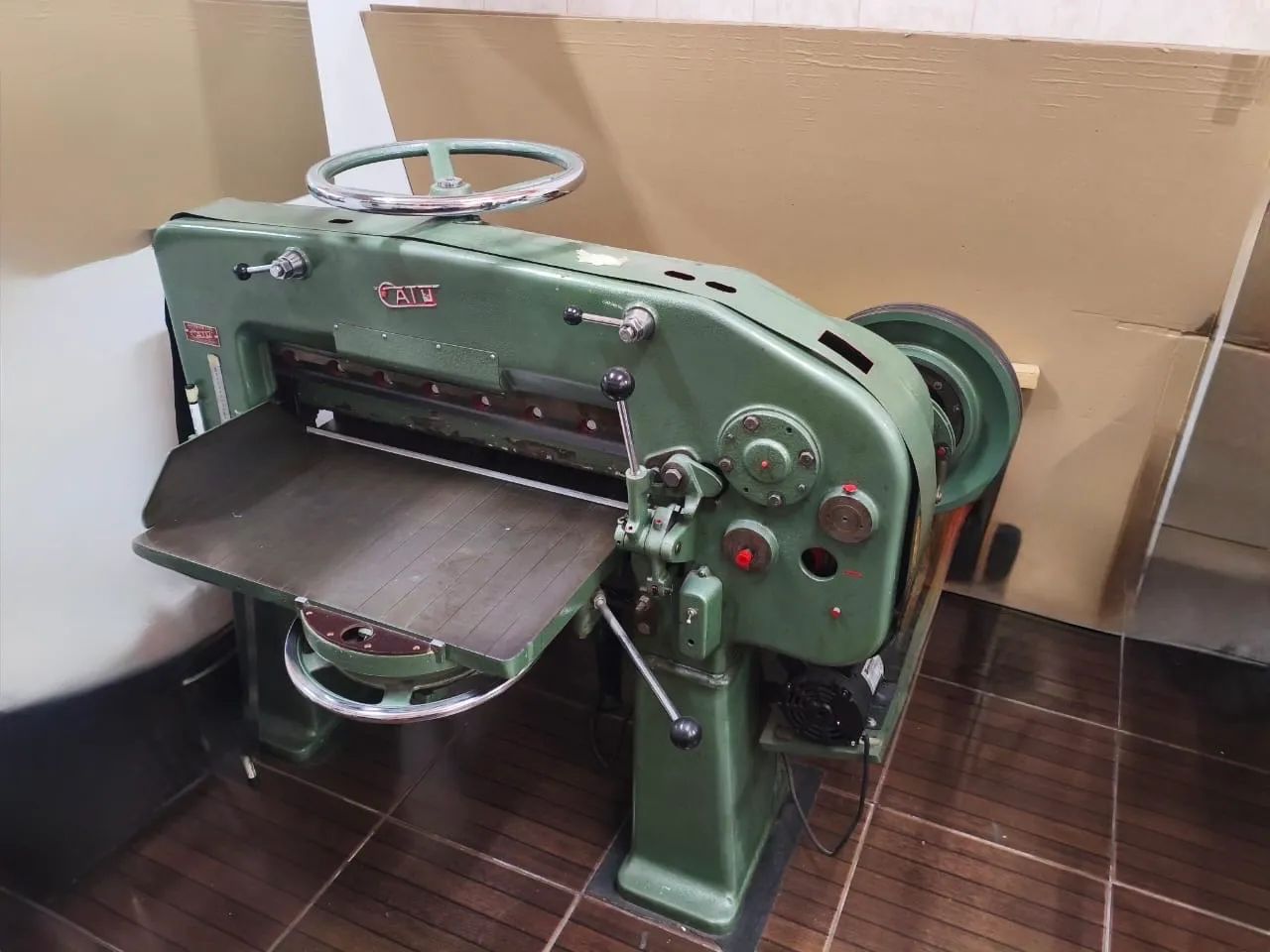 Guilhotina Catu s-80 semi automática  - Foto 2
