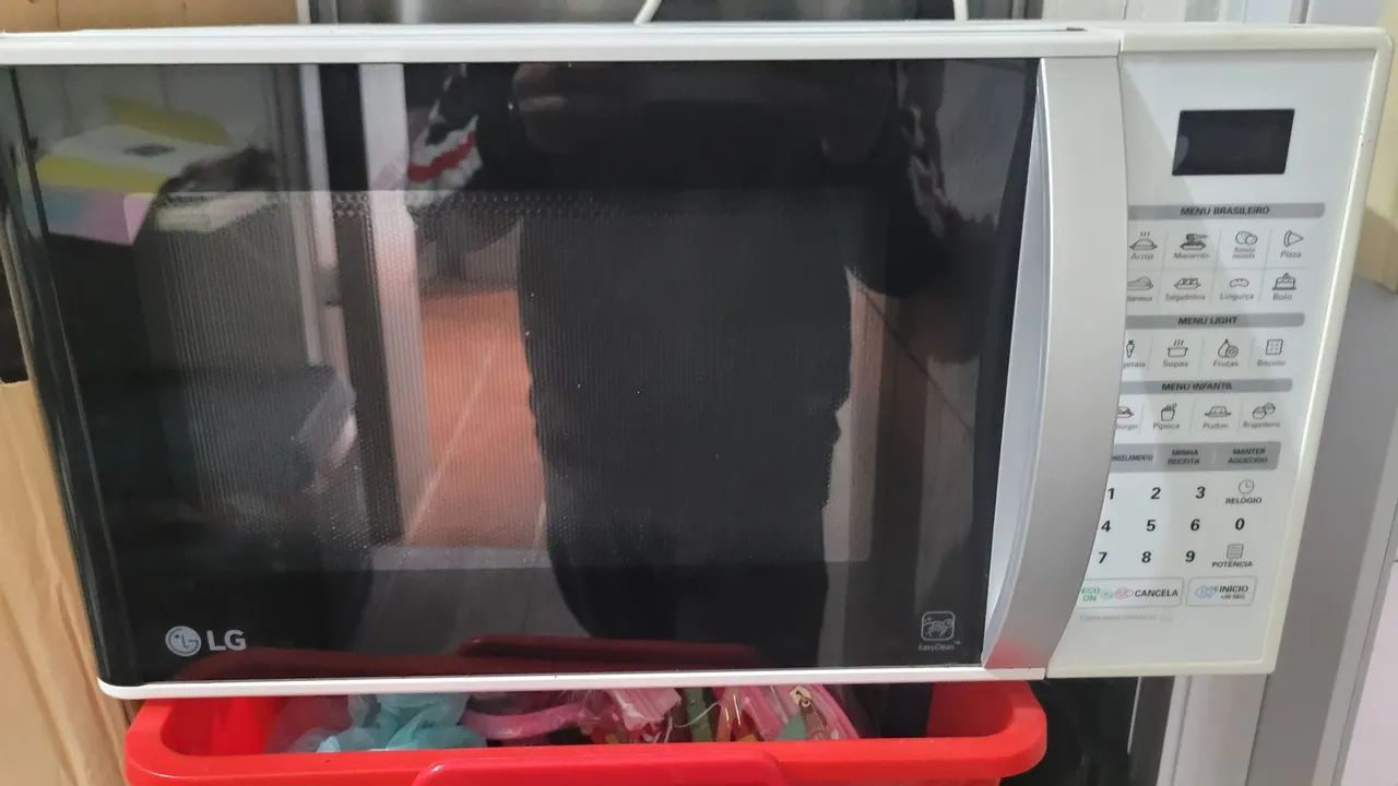 Micro-ondas LG Easy clean