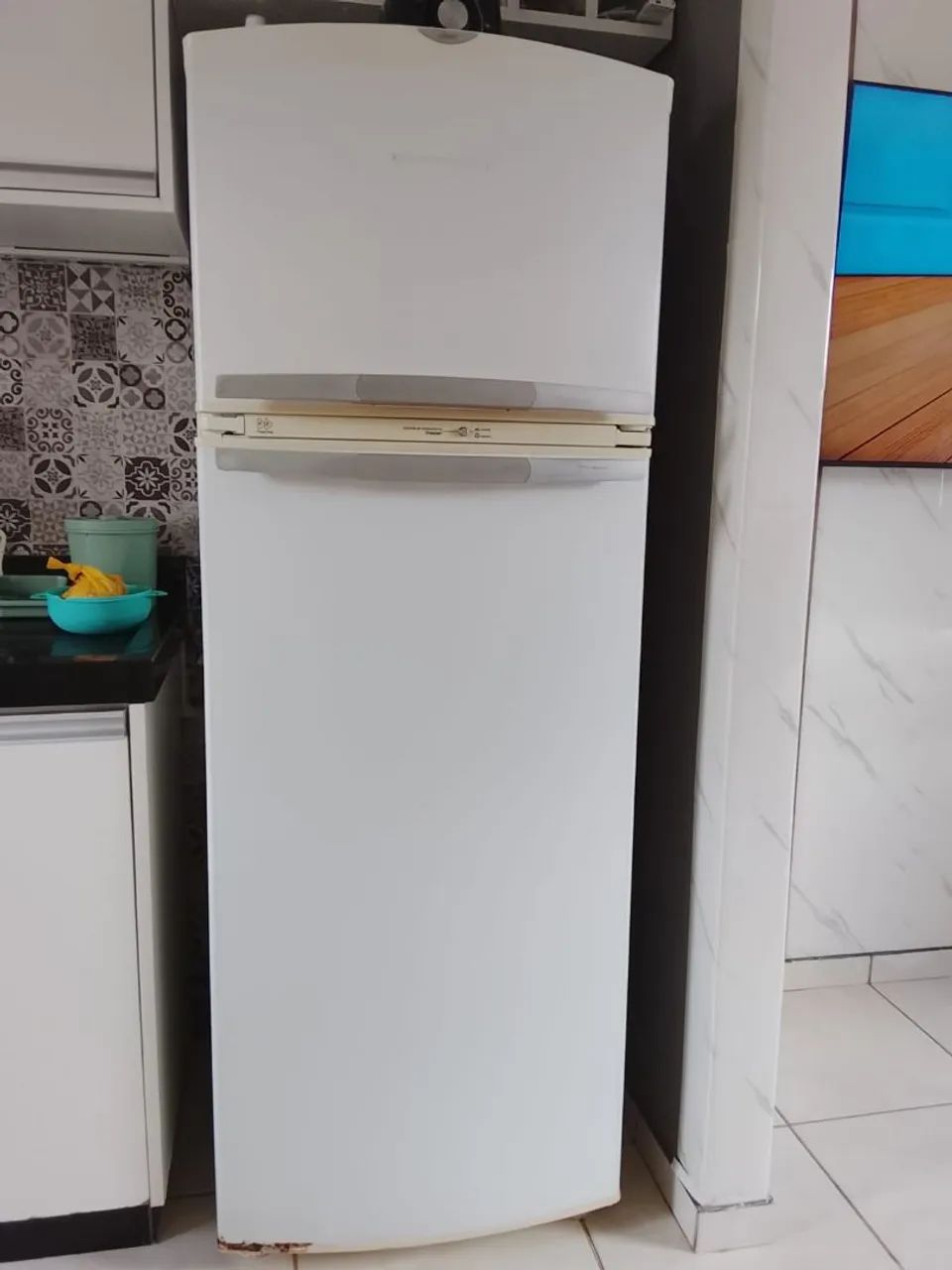 Vendo geladeira 350 litros Brastemp 