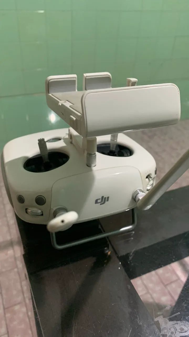 Vendo ou troco drone Phanton 3 Advence em IPhone acima do 12 - Foto 3