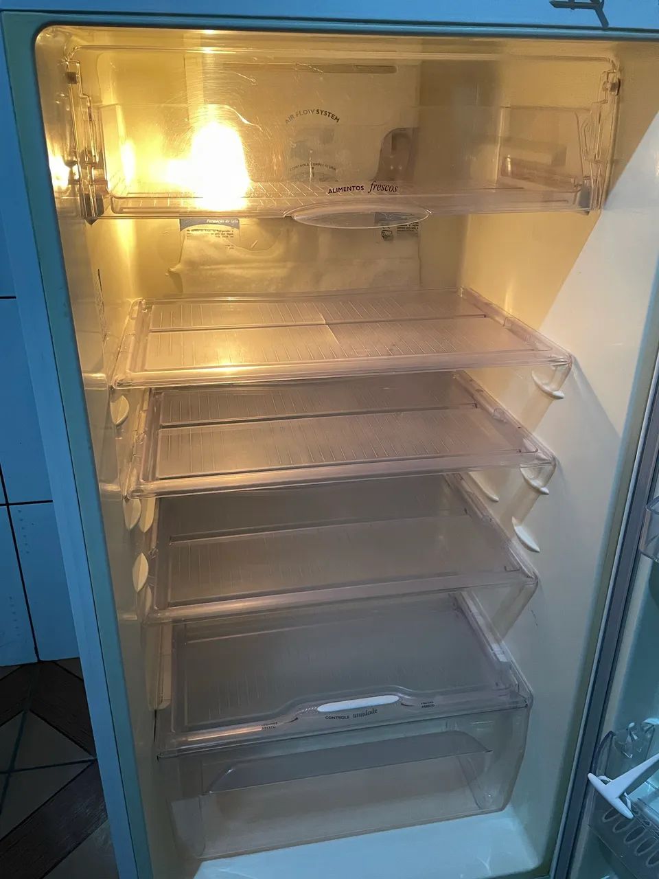 Geladeira Electrolux DC47 usada  - Foto 4