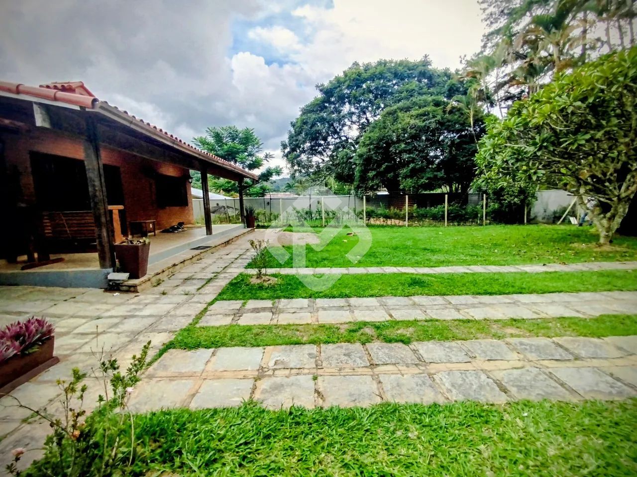 Casa Linear com jardim, 3 quartos - Vargem Grande - Teresópolis RJ - Foto 3