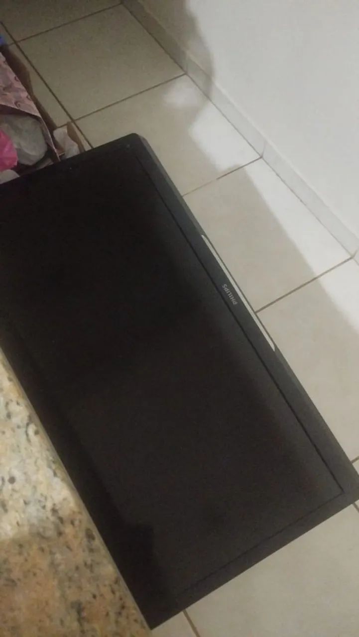Vendo TV- retirar peças 