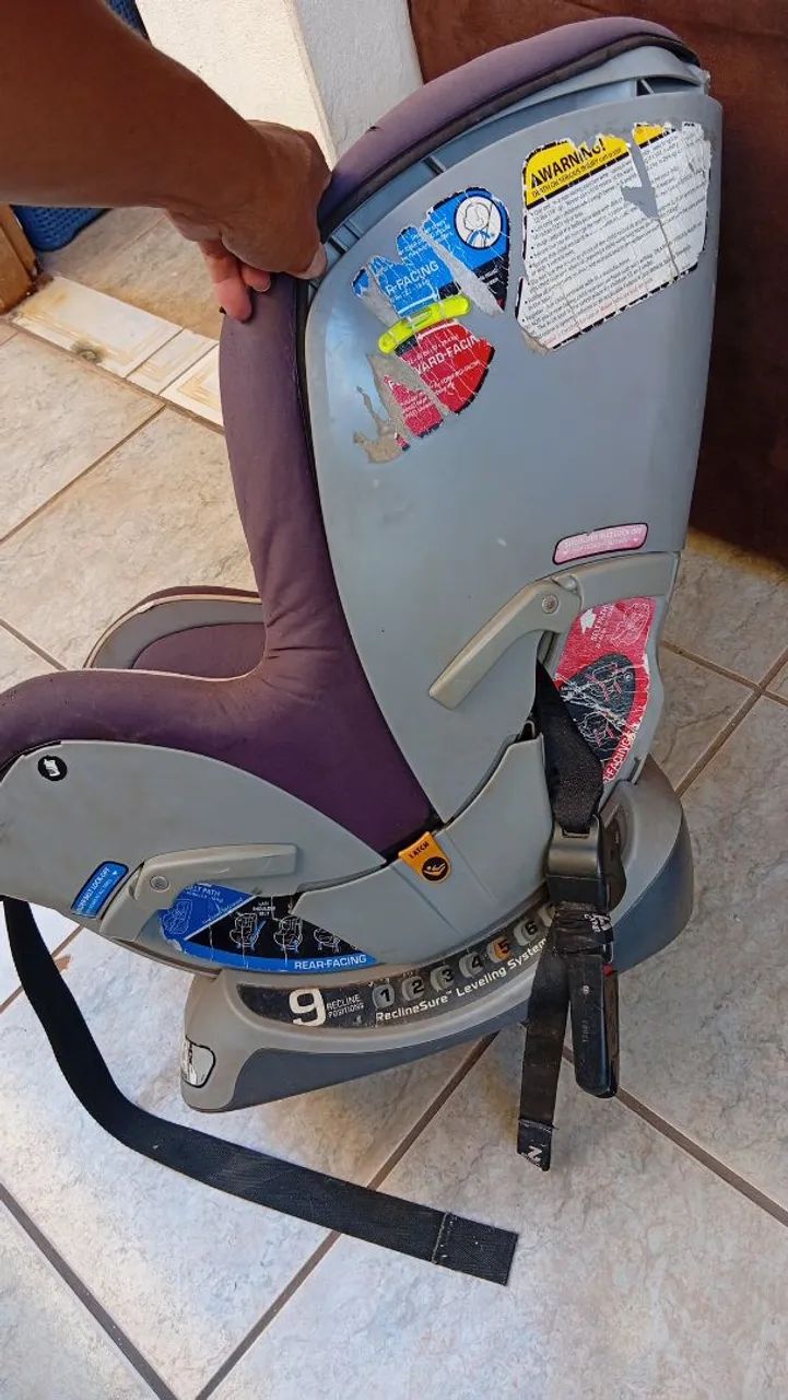 Vendo cadeirinha de bebê para carros