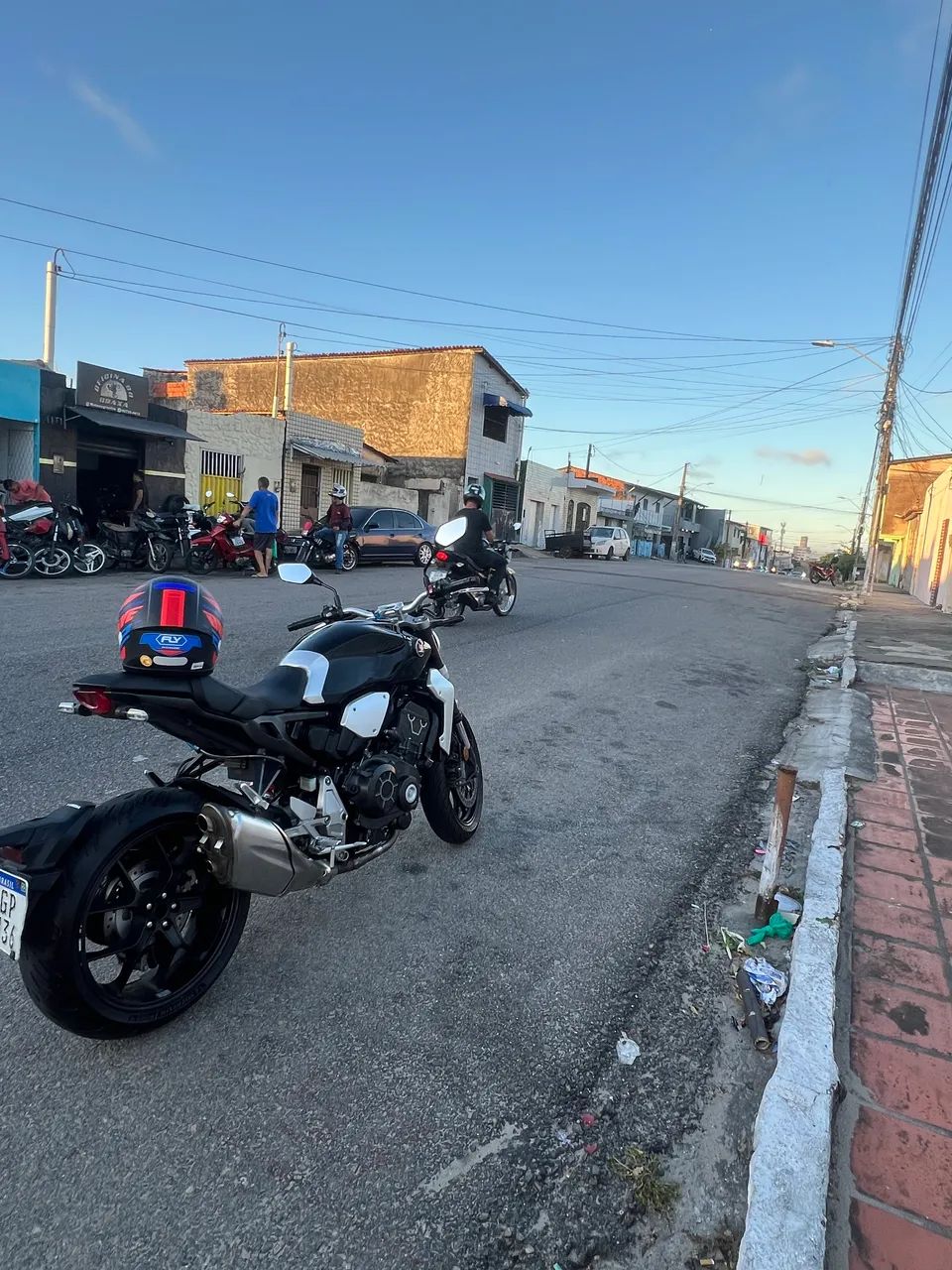 CB1000R