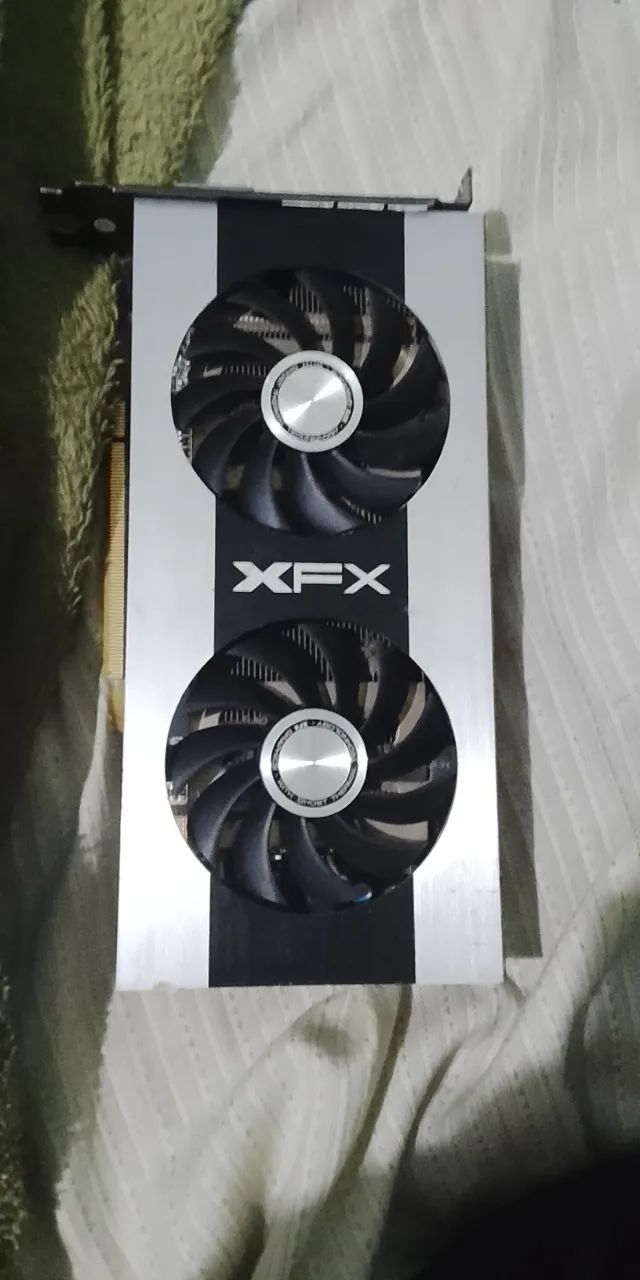 Placa de vídeo XFX R 7750