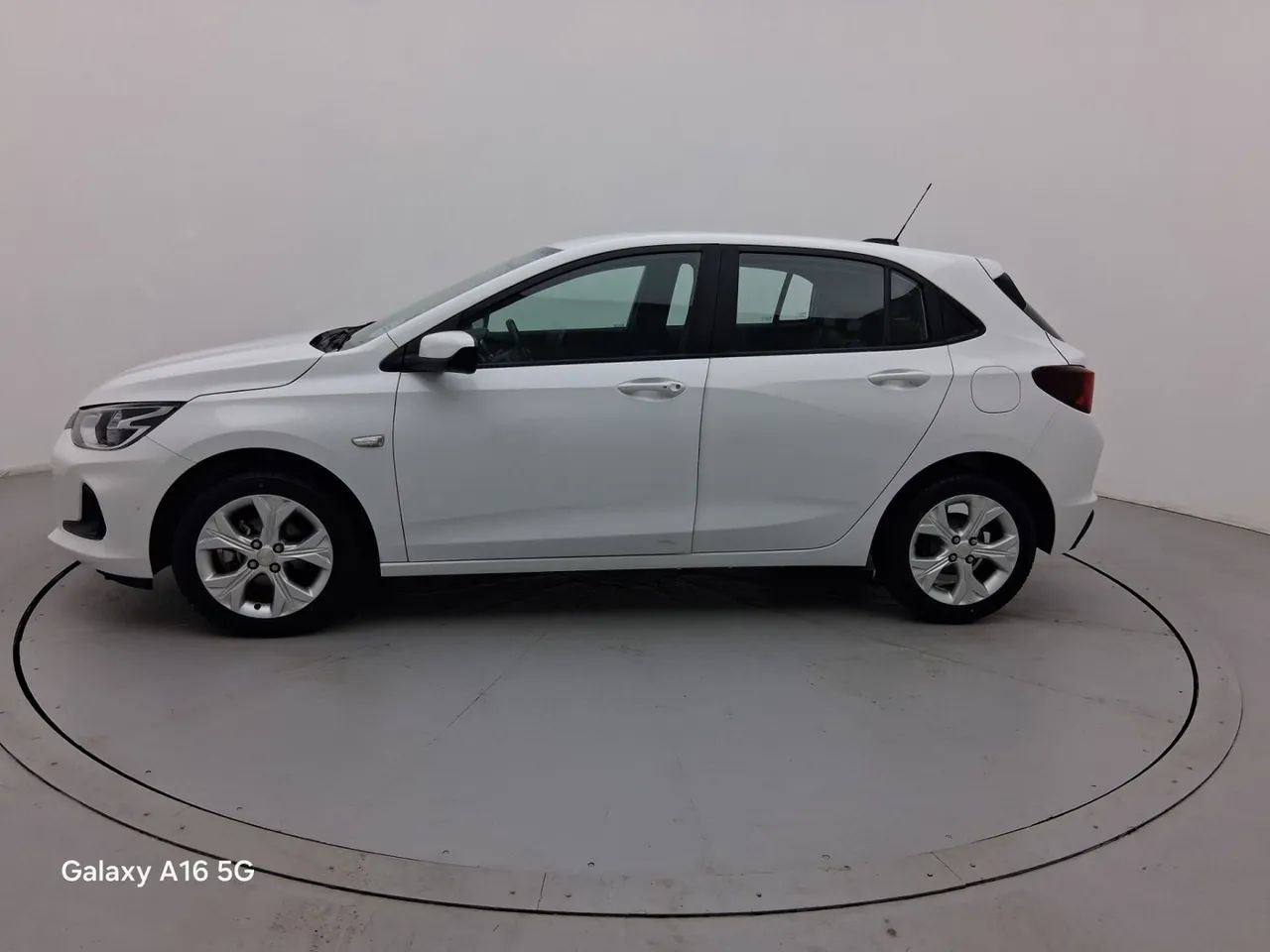 Chevrolet Onix Plus LTZ 1.0 12V TB Flex Aut. 4P, foto 2 de 18