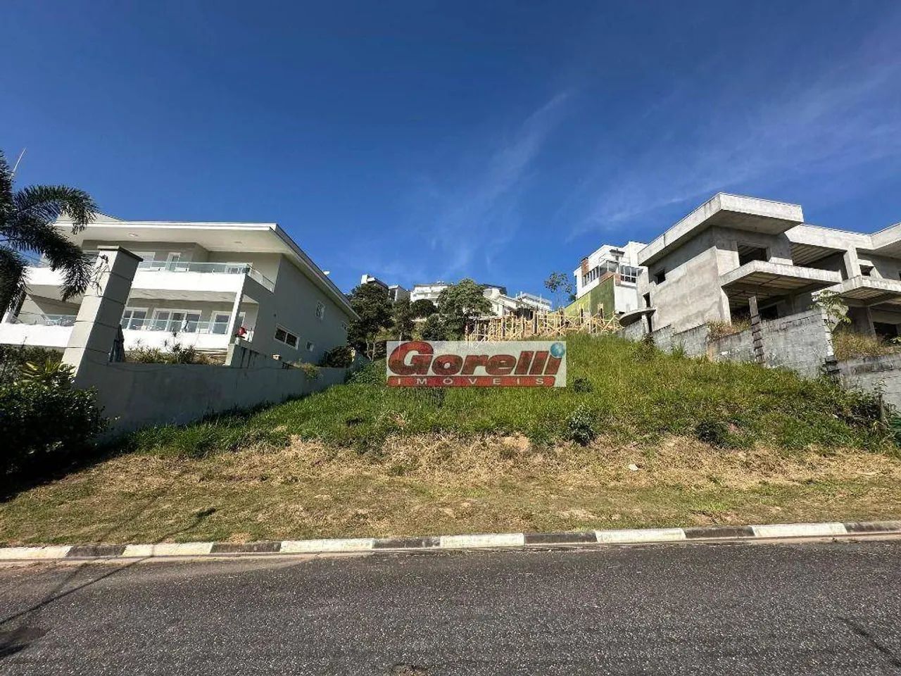 Terreno em Condomínio Arujá