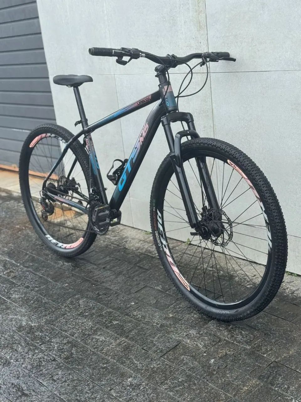 Bicicleta aro 29 alumínio quadro 19 da gts com nota 