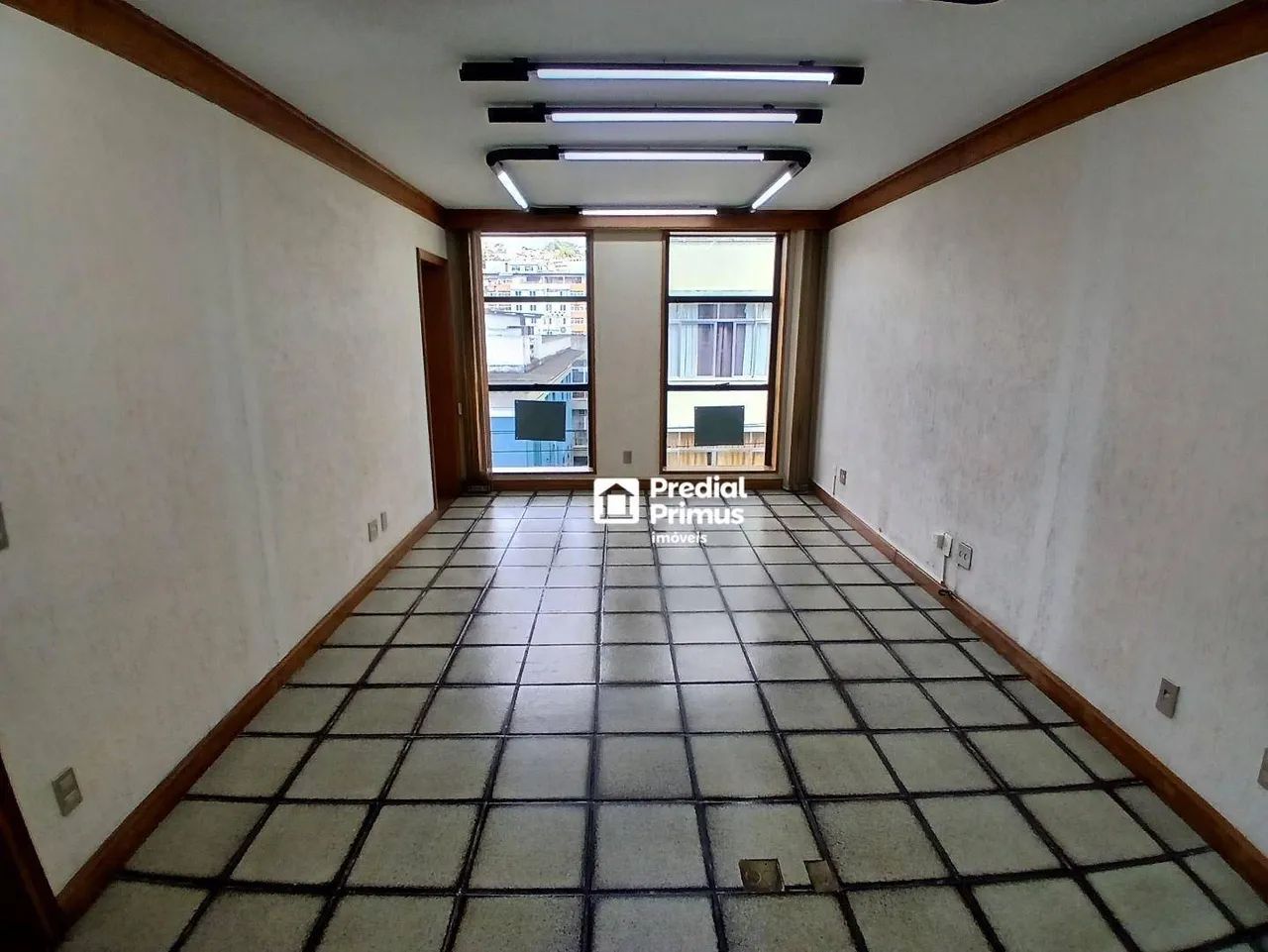 Sala para alugar, 40 m² - Centro - Nova Friburgo/RJ - Foto 2