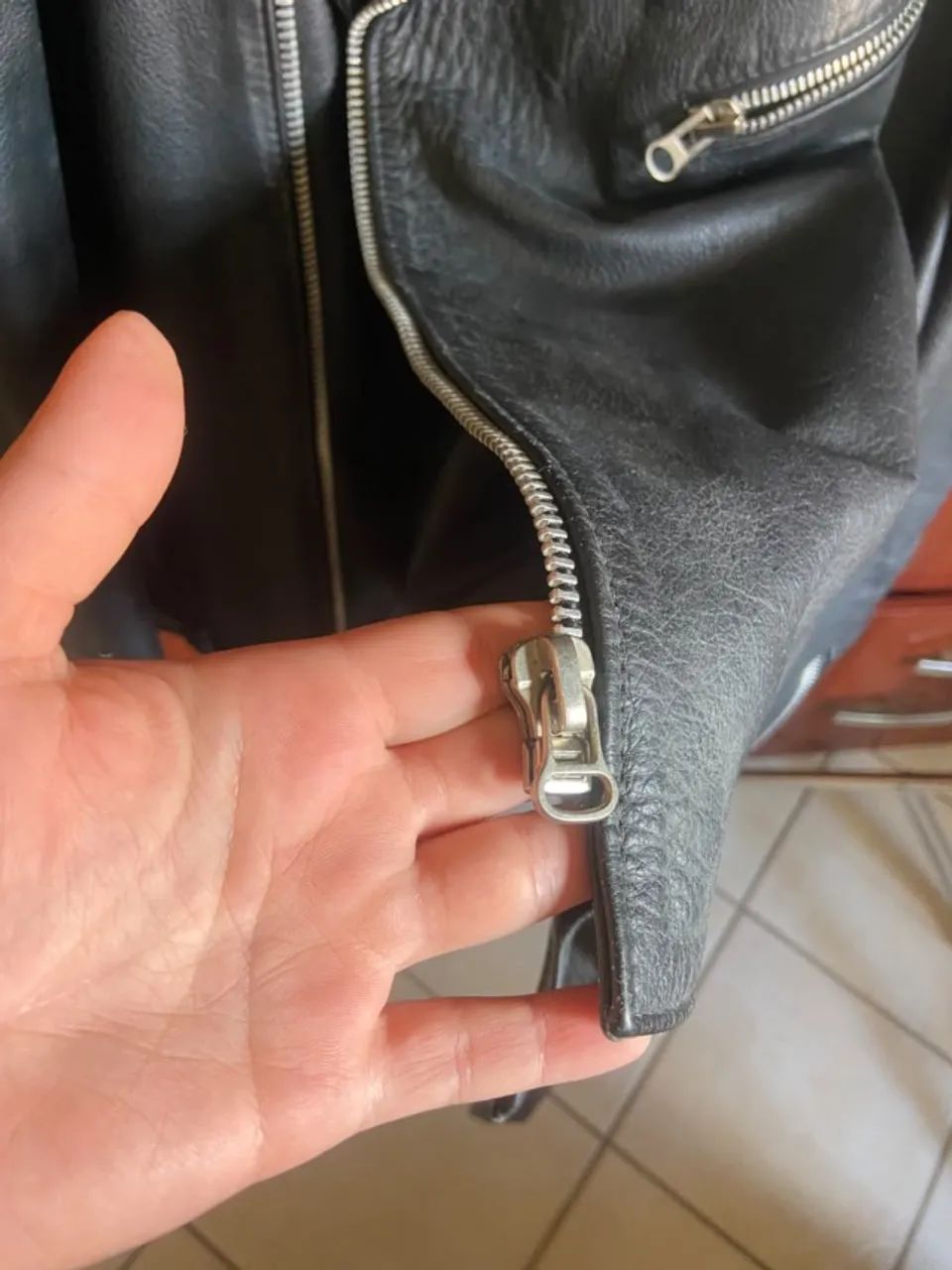 Jaqueta de couro preta com patch Harley-Davidson, tamanho GG - Foto 4