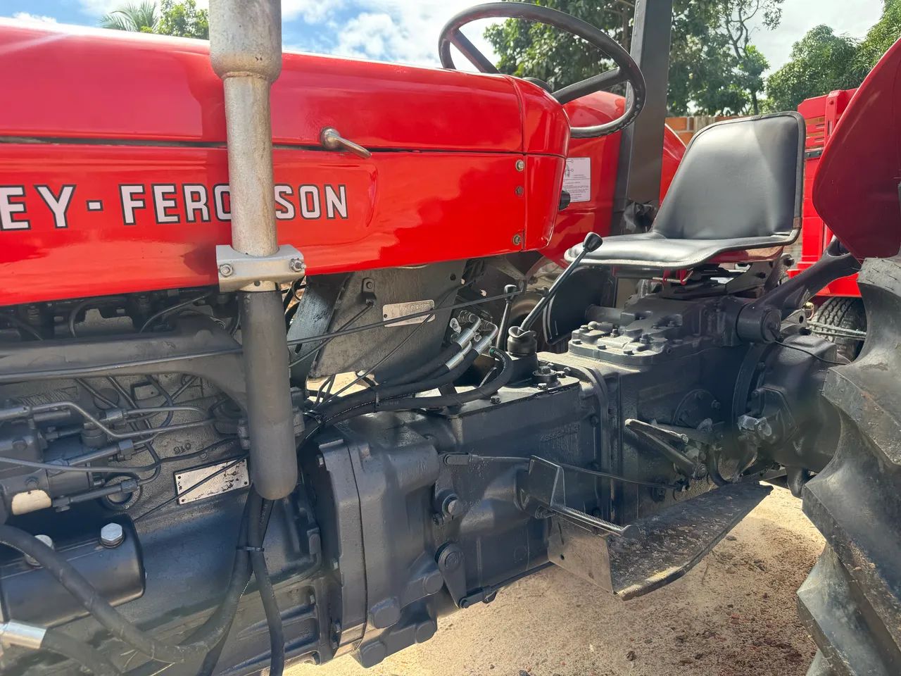 Trator massey ferguson 65x anúncio real  - Foto 8