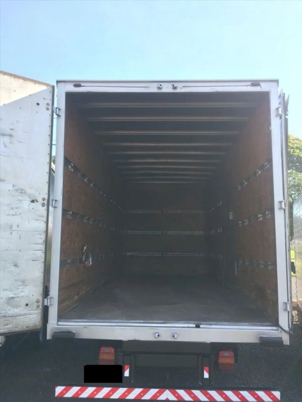 FORD CARGO 815 BAU SECO - 2009 - Foto 10