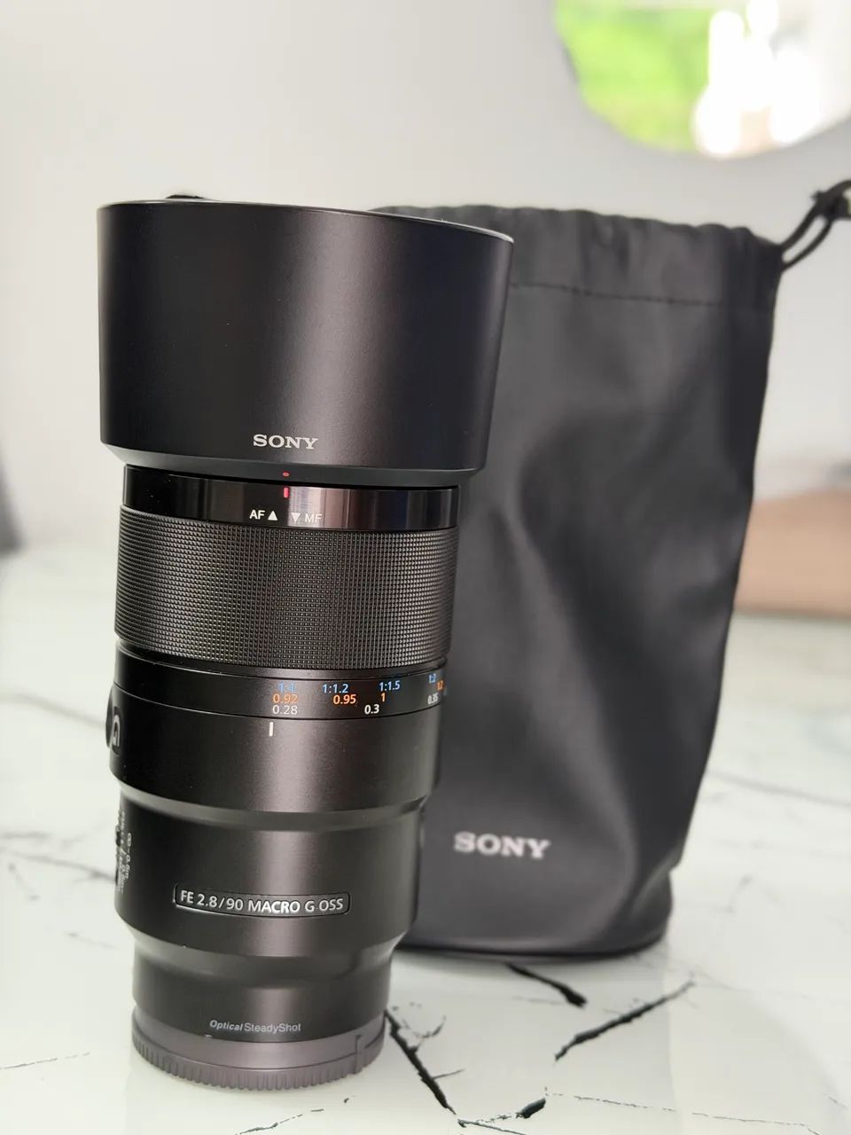 Sony FE 90mm F2.8 Macro G OSS Full Frame | Impecável - Acessórios