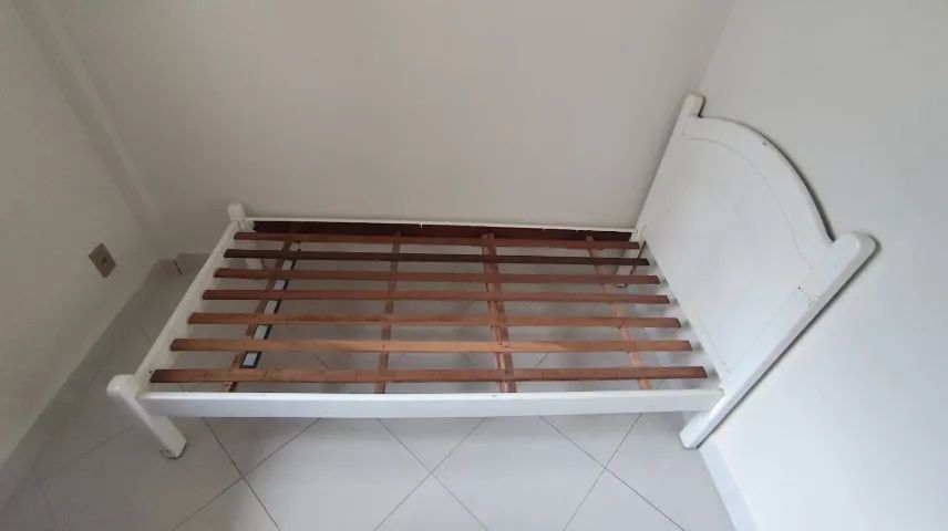 Cama USADA para solteiro em madeira - Foto 2