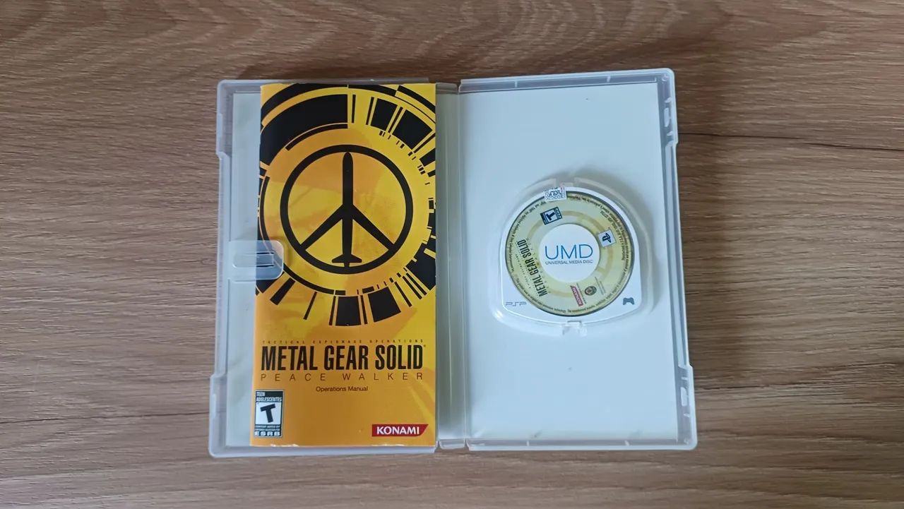 LGEARSOLID PEACE WALKER PP おまけ Metal Gear Solid Peace Walker - Jogos de Vídeo Game - Centro