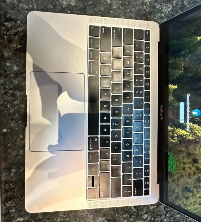 MACBOOK AIR 13