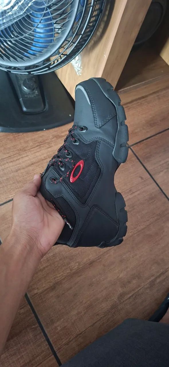 BOTA OAKLEY HALFTRACK LOW 2 100% ORIGINAL. TAM:41. - Foto 4