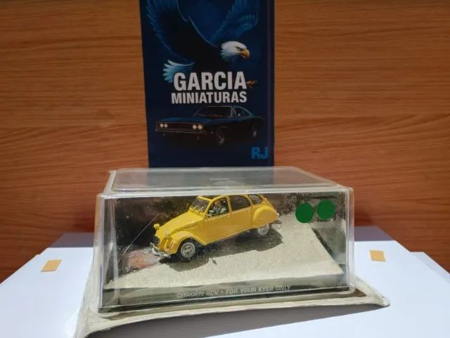 Lote Miniaturas James Bond 007 - Escala 1:43 - Foto 2