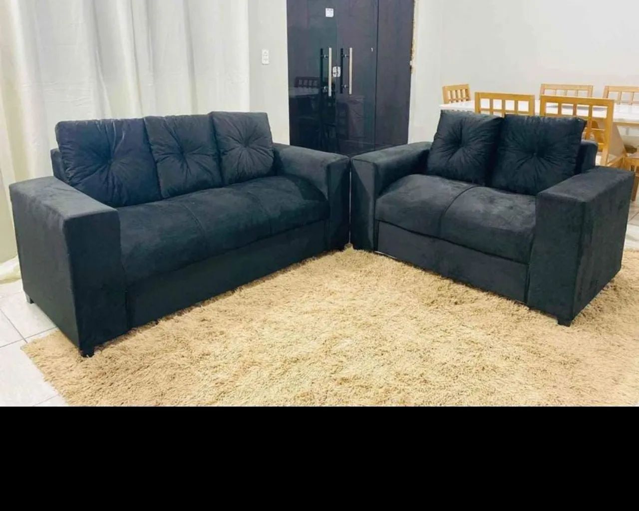 Sofá 2/3 lugares com almofada 