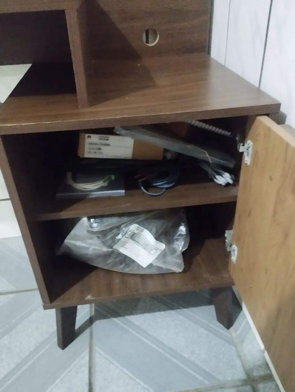 Vende-se escrivaninha 90,00 - Foto 4