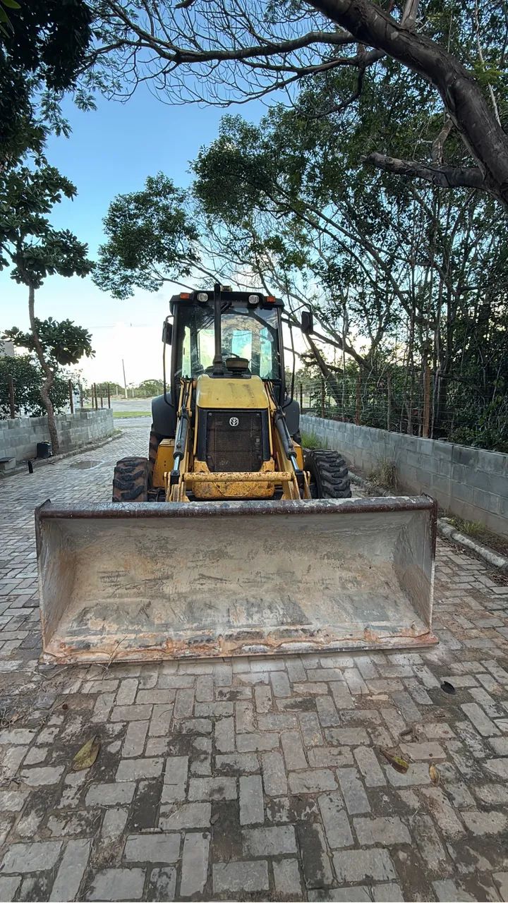 Retroescavadeira New Holland B95 - Foto 6