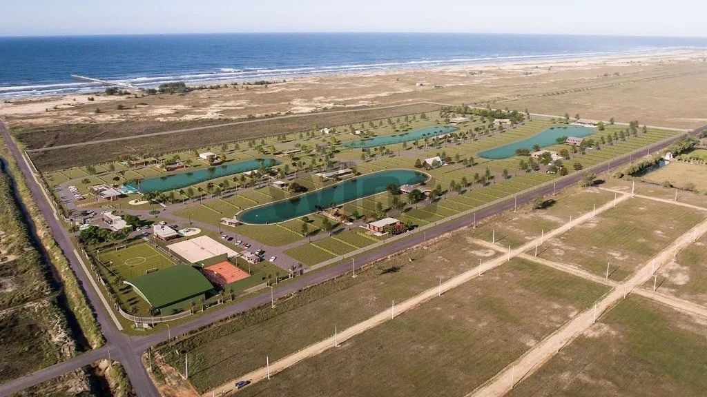 Terreno em Condomínio à venda em Balneário Rincão-SC, Zona Sul, 521m² de área. Confira!