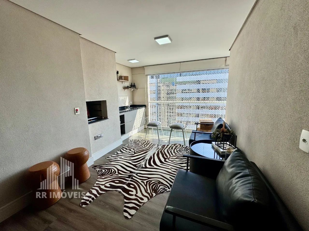 RR8751D Apartamento 107m² CONDOMÍNIO LONDON VILLE - OPORTUNIDADE - 2 Suítes 2 Vagas - Baru