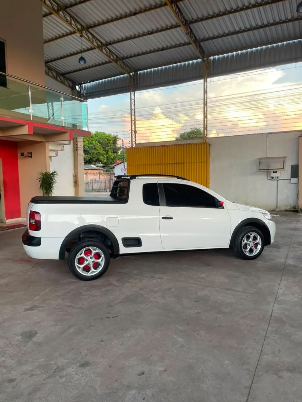 Volkswagen Saveiro 1.6 MI Total Flex 8V CE 2011 - Foto 3