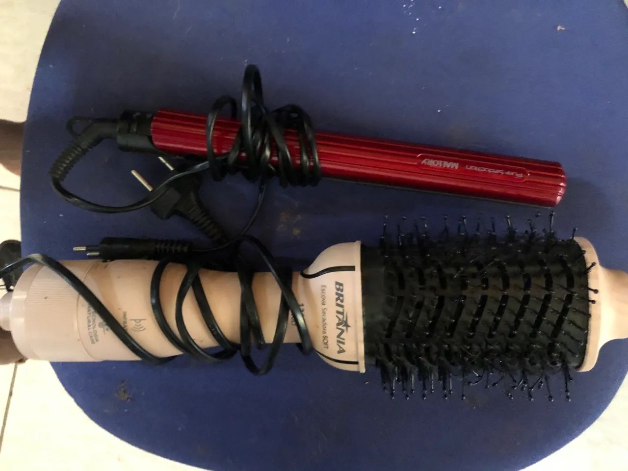  Kit de beleza - Escova secadora + Chapinha 