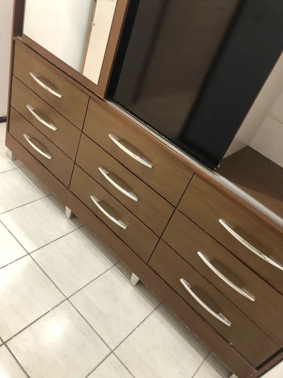 Guarda roupas com espelho - Foto 4