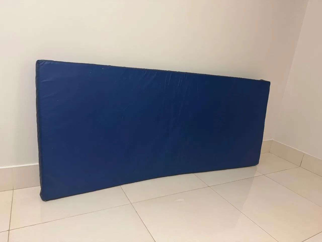 Vendo 7 colchões com capa 150,00  cada - Foto 4