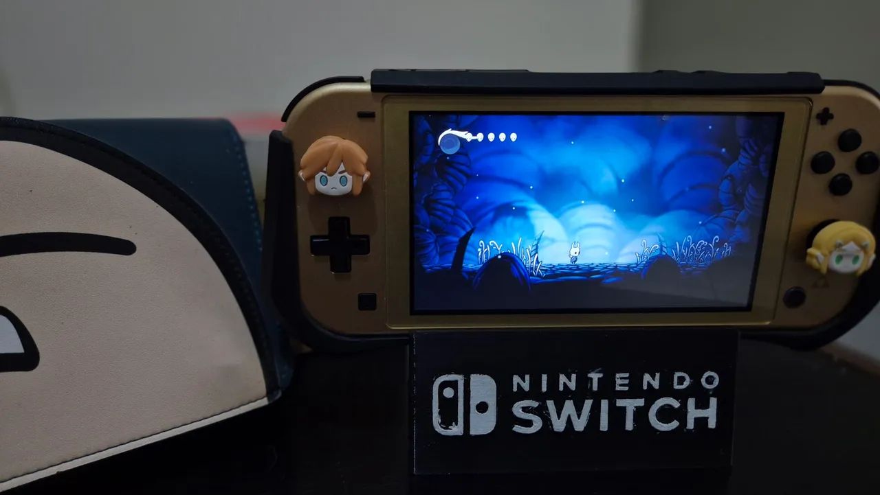 NINTENDO SWITCH LITE HYRULE EDITION DOURADO - ZELDA - Foto 4