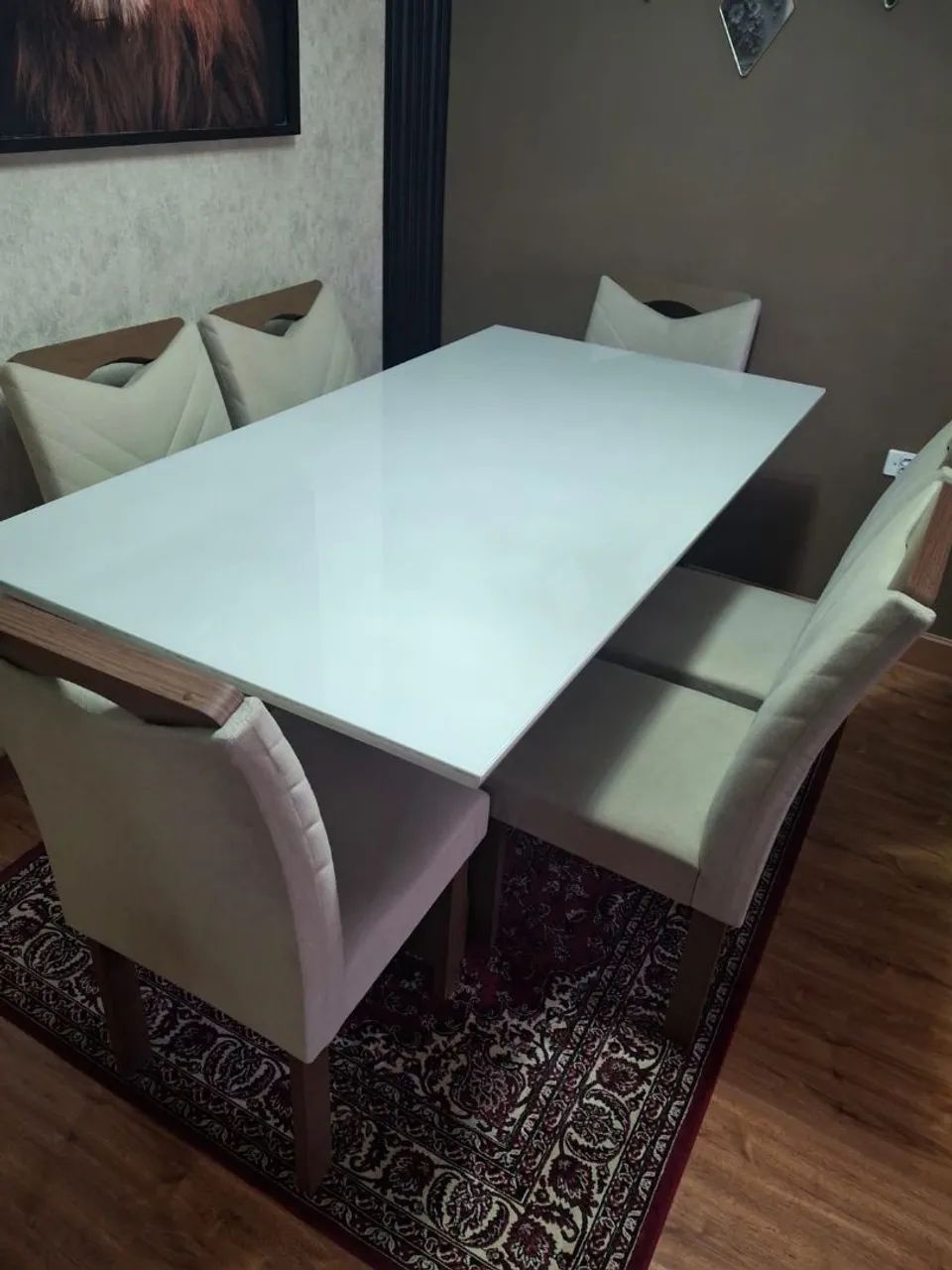 Mesa de jantar com 6 cadeiras 