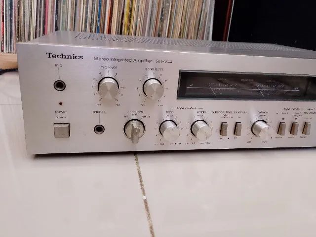 Amplificador Technics SU V 44 Japan - Foto 4