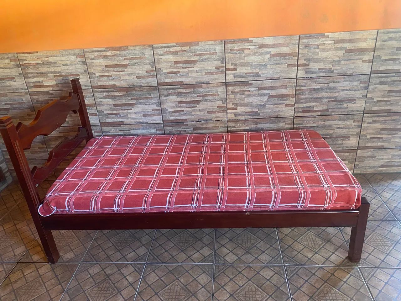 Cama confortável com colchão  - Foto 2