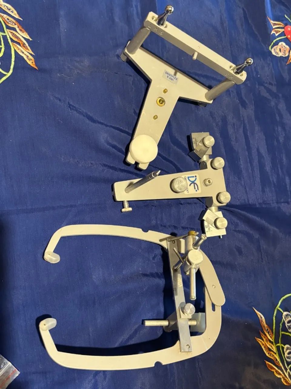 Articulador Semi-Ajustável Dentflex