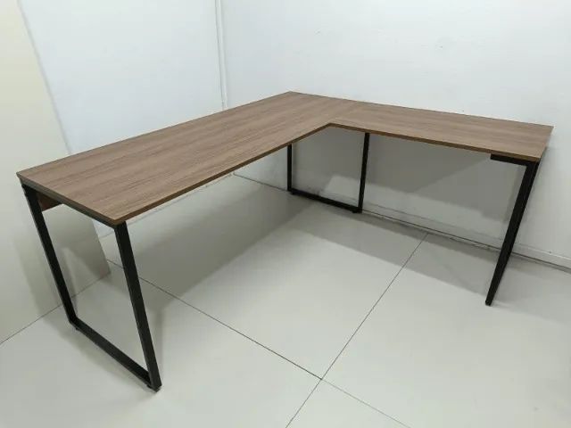 Mesa de escritório em L - Foto 3