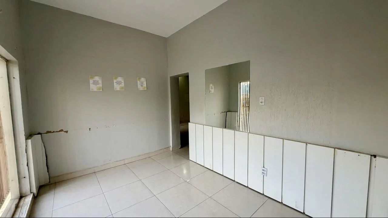 Casa Comercial para Aluguel no CentroSul  Cuiabá/MT | 5 Quartos, 2 Salas e 4 Vagas - Foto 4
