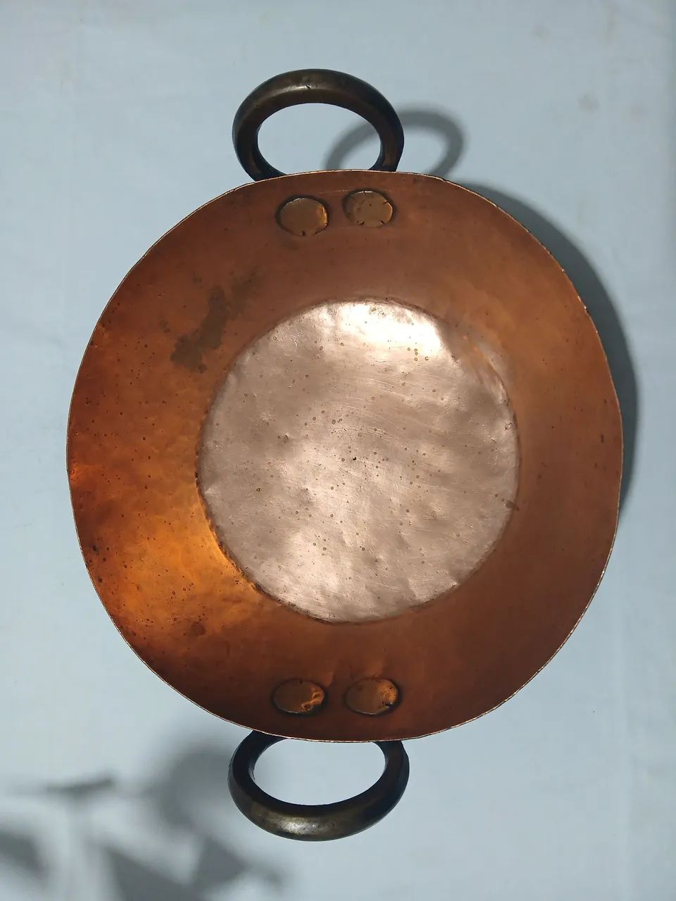 Tacho Antigo de Cobre com Alças de Bronze - 28,5 cm - Foto 3