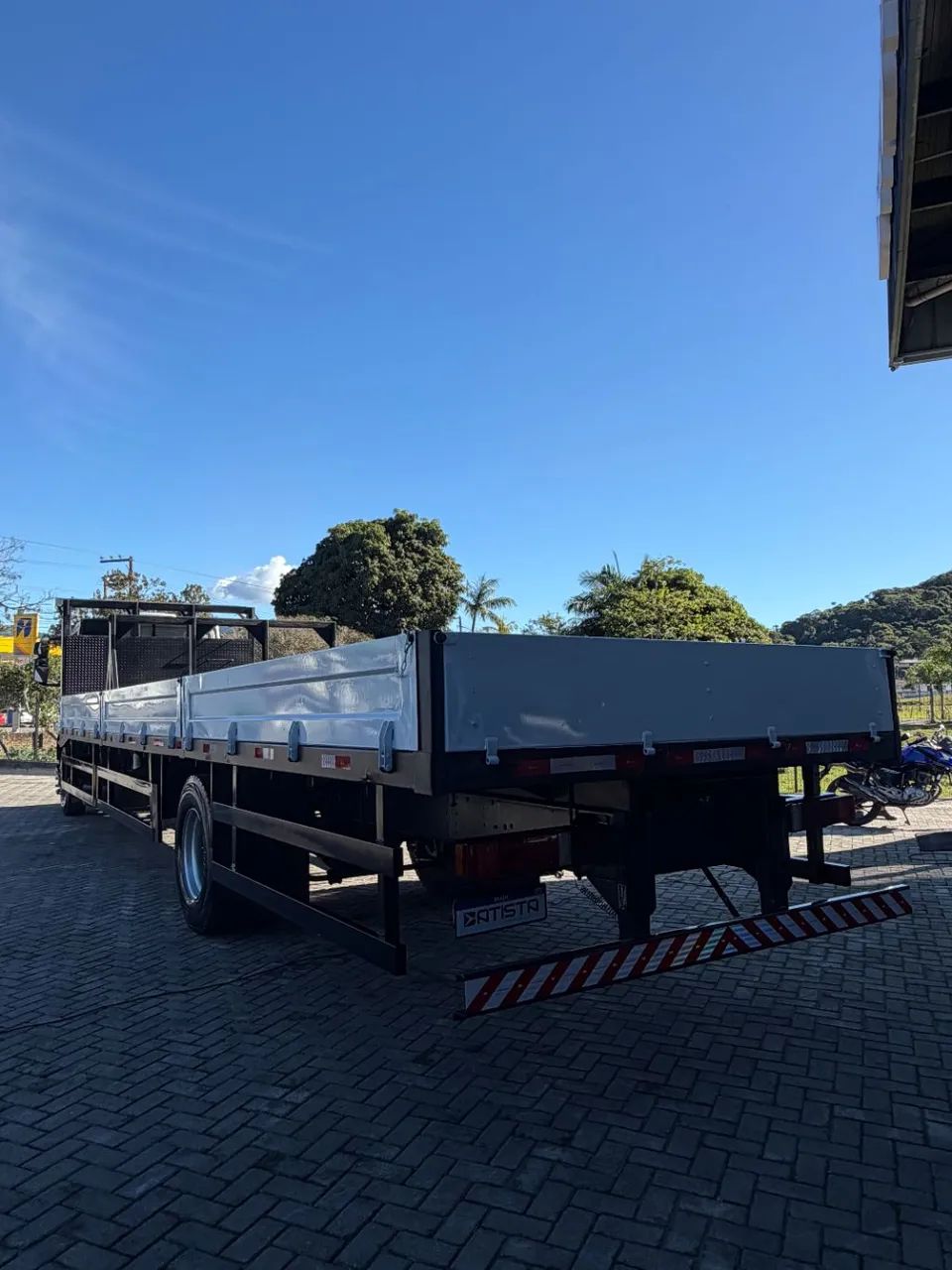 TECTOR 170E28 ATTACK 4x2 2p (diesel)(E5) - Foto 5