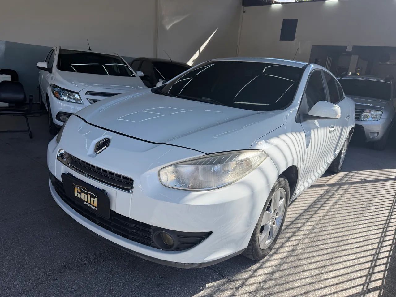 Renault Fluence Sed. Dynamique 2.0 16V Flex Aut. 2014 - Foto 3