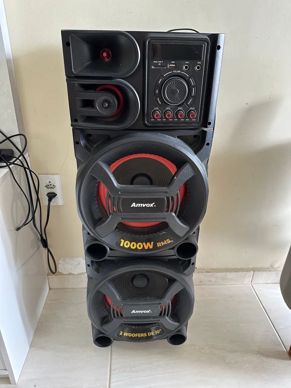 Amvox ACA 1000W Bivolt Preto