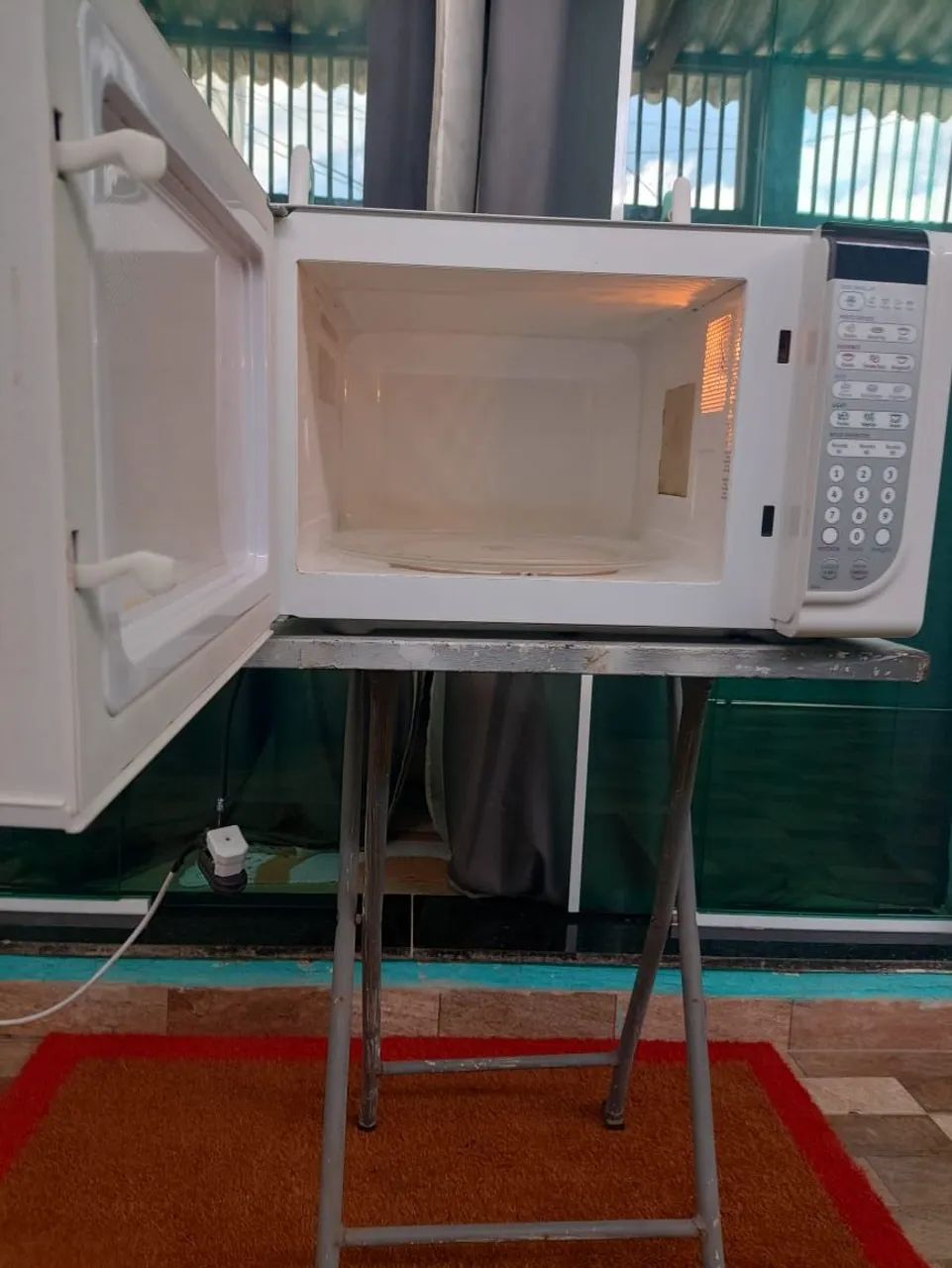 Microondas Electrolux 31 litros  - Foto 6