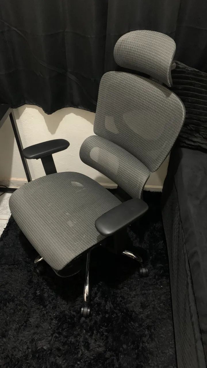 Cadeira Ergonômica Luvinco BT07 Preta | Excelente Estado | Pouquíssimo Uso