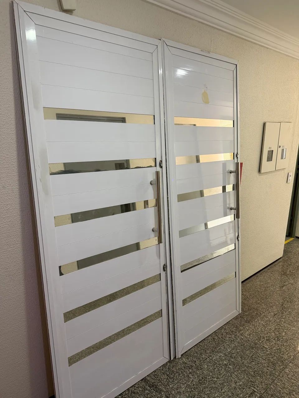 Duas portas 0.80 por 2.10 - Foto 4