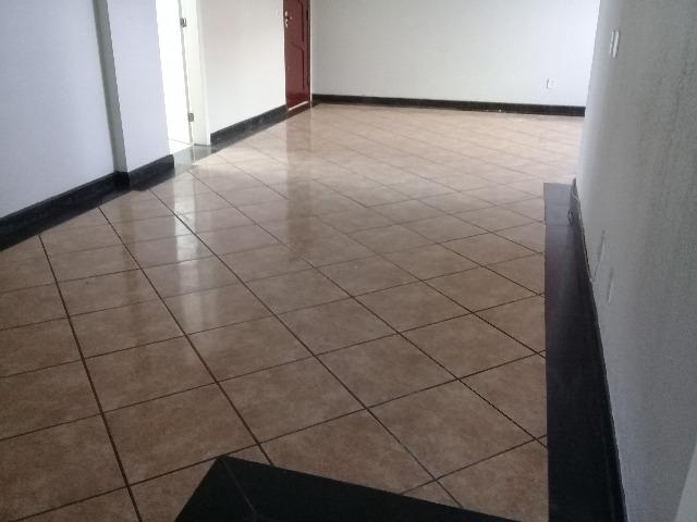Vende-se Excelente apartamento, elevador próximo a Rei França, Eldorado - Foto 6