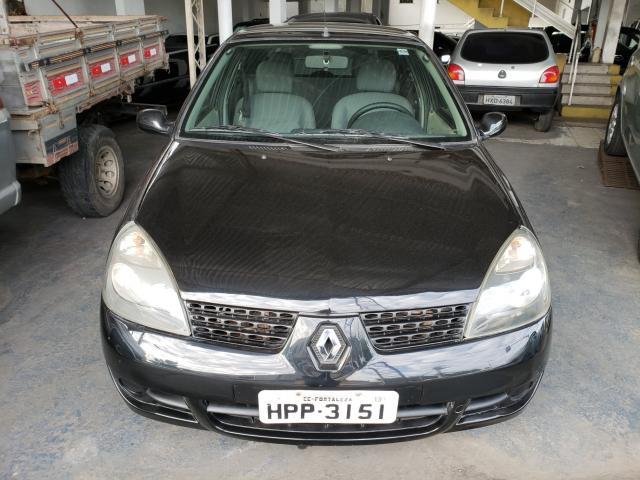 RENAULT CLIO 2003/2003 1.0 AUTHENTIQUE 8V GASOLINA 4P MANUAL