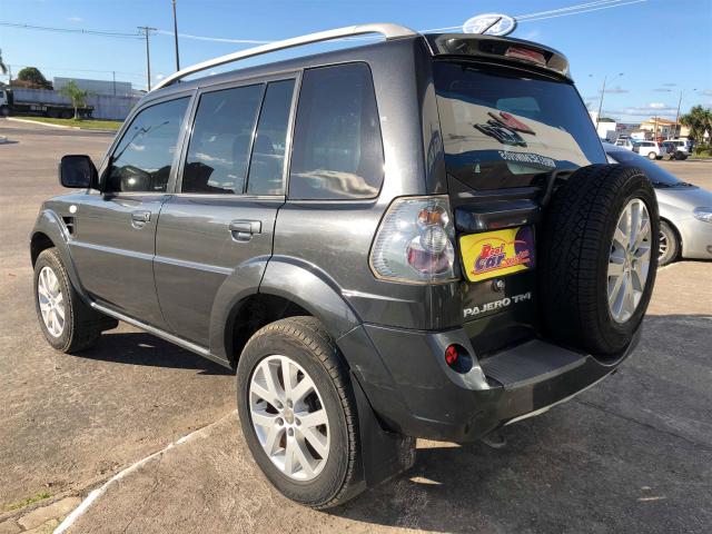 MITSUBISHI PAJERO TR4 2010/2011 2.0 4X4 16V 140CV FLEX 4P AUTOMÁTICO - Foto 4