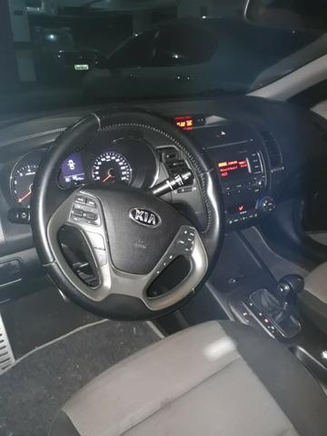 Vendo KIa Cerato 2014/15 Completo